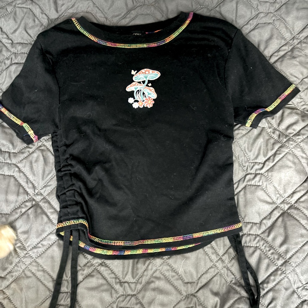 Social Scene, Black crop with scrunch sides, size S